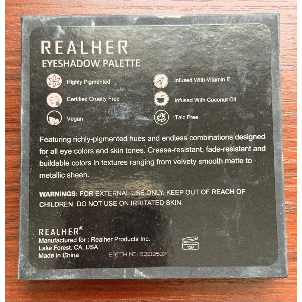 RealHer Eyeshadow Palette Dreams So Big Eyeshadow Palette 9 x 1.2g